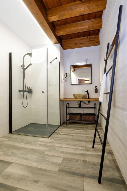 Servicio con ducha Innovador Techos de madera colgador de toallas