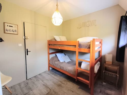Gîte, Des, Mousquetaires
Lanne En Baretous
Béarn
Pyrénées-Atlantiques
Location de Vacances
Gîte 15 personnes
Gîte, au bord d’un ruisseau Location de Vacance dans le Béarn
Gîte avec jardins
Stage bien-être
Gîte, pleine nature le Bearn pour 15 personnes
Gîte en montagne dans les Pyrénées-Atlantiques
