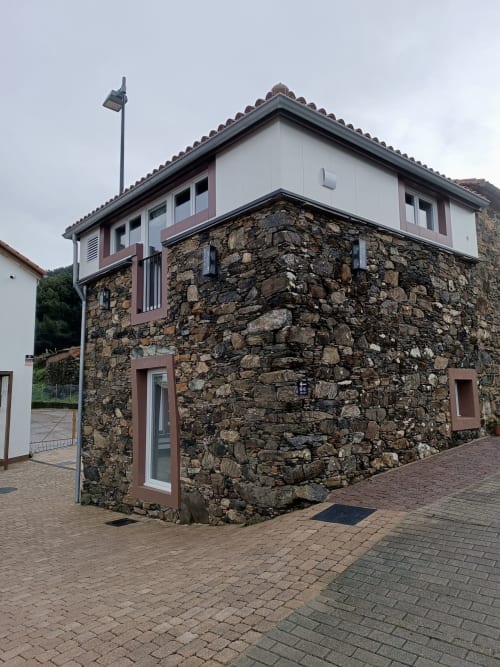 Casa Rural San Andrés de Teixido, casita de piedra con nivel superior moderno en Teixido, A Coruña