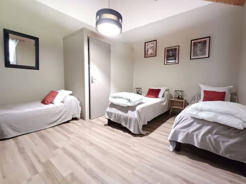 Gîte, Des, Mousquetaires
Lanne En Baretous
Béarn
Pyrénées-Atlantiques
Location de Vacances
Gîte 15 personnes
Gîte, au bord d’un ruisseau Location de Vacance dans le Béarn
Gîte avec jardins
Stage bien-être
Gîte, pleine nature le Bearn pour 15 personnes
Gîte en montagne dans les Pyrénées-Atlantiques
