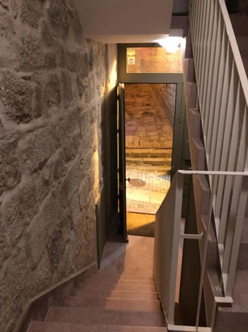 Only 7 Steps at the entrance, and elevator to all floors