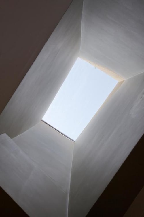 Natural light in all floors