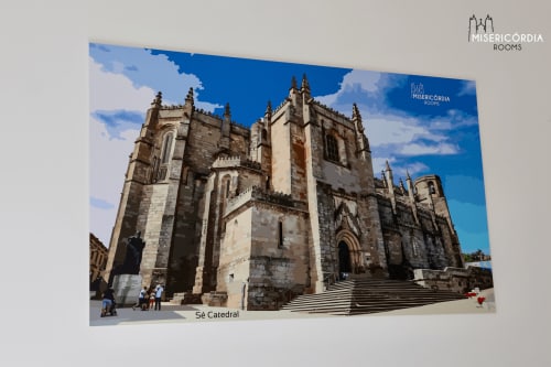 Sé Catedral - majestosa catedral de pedra com grande escadaria em Guarda, Portugal - vista da cidade a partir do quarto SM Stays Collection