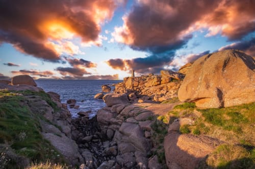 Coucher de soleil rocheux à Trévou-Tréguignec, Bretagne, près de La Maison 1903 B&B
