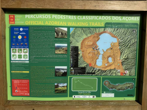 Official Azorean walking trails map for Canário-Sete Cidades showing classified pedestrian routes in the Azores