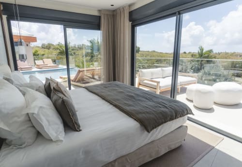 Chambre Villa Rheia avec vue sur mer à la Blue Horizon Collection, Saint-François, vue sur piscine et paysage tropical