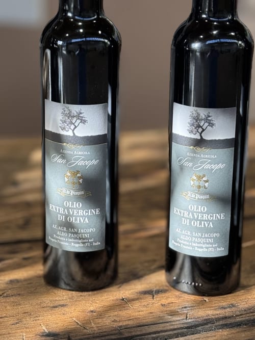 Due bottiglie di olio extravergine di oliva San Jacopo dall'Agriturismo San Jacopo di Reggello, Firenze