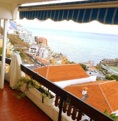 Meerblick vom Balkon mit Terrakottadächern bei Vive La Vacational Renting, Santa Cruz de Teneriffa