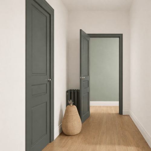 Couloir moderne aux portes vert foncé à La Maison 1903 B&B à Trévou-Tréguignec, France