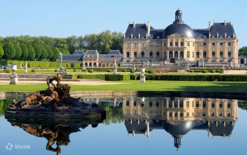 Château de Vaux-le-Vicomte with manicured gardens and reflecting pool in Vendrest, France