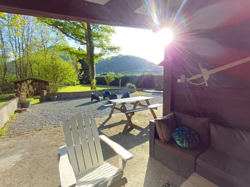 Terrasse ensoleillée avec chaise Adirondack et table de pique-nique surplombant le lac et les montagnes au gîte des mousquetaires
Terrasse extérieure du gîte des mousquetaires  15 personnes avec tables de pique-nique, chaises Adirondack et vue sur les montagnes à Lanne en Barétous
randonneurs et familles proche GR10 et ski notre terrain de 3200m2 traversé par le ruisseau le spot préféré des groupe pour les pauses méditation ou apéro famille. accessible handicapé+gite de groupe 15 pers. lanne en baretous . pyrènes hébergement chaleureux pour Randon espace zen retraite méditation yoga
espace zen exterieur 