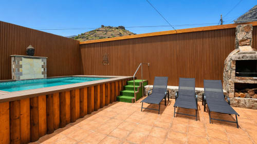 Villa DR con piscina climatizada, tumbonas y vistas a la montaña, La aldea de San nicolás de tolentino