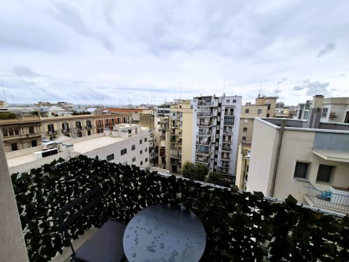 Terrazza panoramica del Newhouse Hotel con vista sulla città di Bari - camera Cavour Deluxe con affaccio