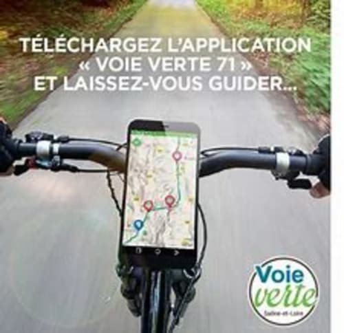 Guidon de vélo avec smartphone affichant la navigation cartographique sur une piste cyclable près de Fontaines