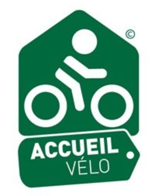 Logo d'hébergement vélo-friendly Accueil Vélo du Domaine Pont Juillet B&B à Fontaines, France