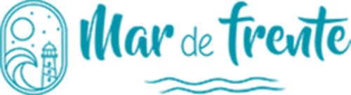 Logo de Hostal Mar de Frente con faro y olas, branding del alojamiento Los Caños de Meca en turquesa