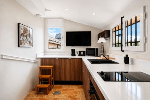 Modern kitchen in Suite Sainte Victoire at Les Suites de Montigny, Aix-en-Provence with city views