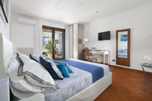 Suite lussuosa con vista mare e accesso terrazza privata, Villa Iaccarino, Massa Lubrense