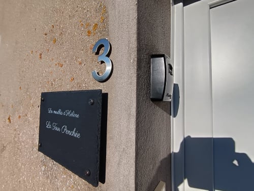 Room 3 entrance sign at Les Meublés d'Hélène apartment La Tour Penchée in Oye plage, France