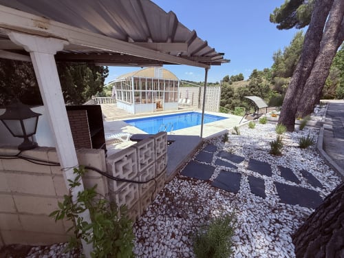 Piscina y barbacoa en Villa Luxury Tenis privados. Arges, Toledo, España. Cerca de Puy Du Fou