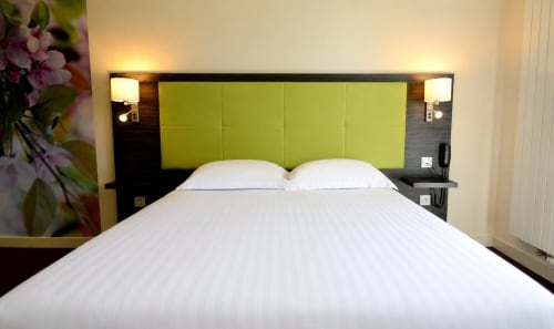 chambre double moderne, proche du Puy du Fou, en Vendée