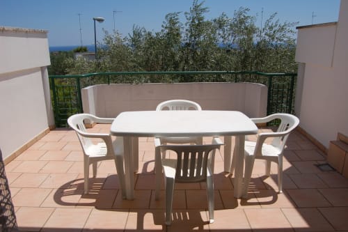 Terrazza esterna con vista mare presso l'appartamento Santa Cesarea Vacanze, Salento Italia