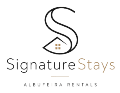 Logotipo da Signature Stays Albufeira Rentals com design estilizado da letra S e ícone de casa