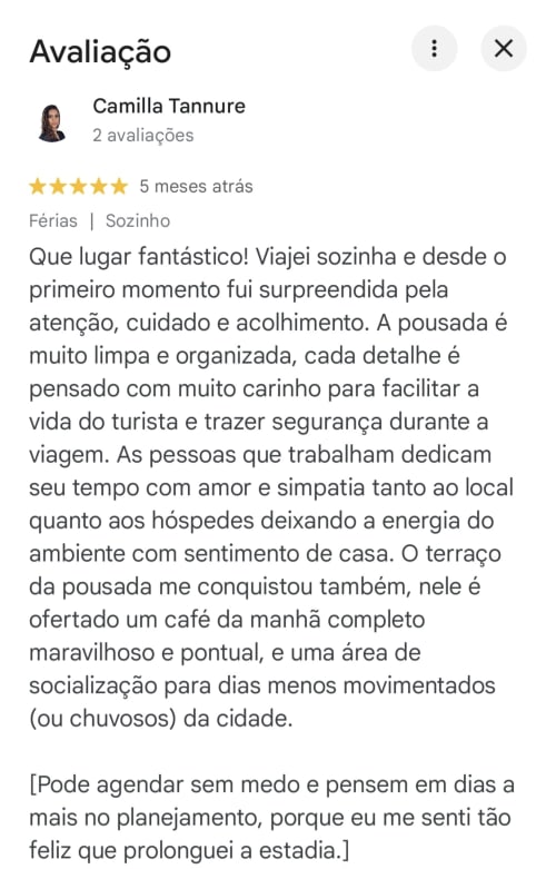 Five-star review by Camila Tannure for Praieira Pousada hostel in Itacaré, praising cleanliness and hospitality