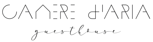 Logo della struttura Camere d'Aria con testo stilizzato e carattere corsivo per il bed and breakfast a Locana, Italia