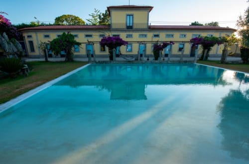 Piscina turquesa da Quinta da Malaposta Boutique Hotel em Vila Nova de Cerveira, Portugal