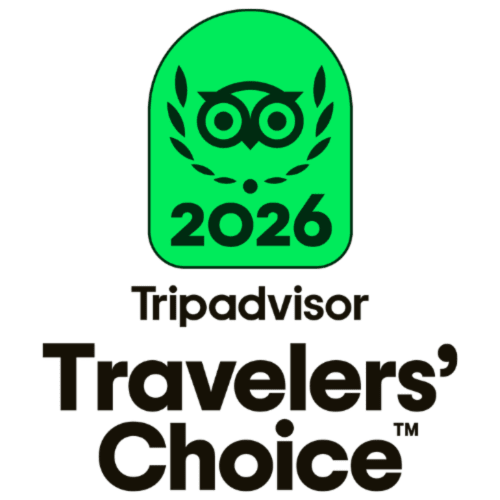 Badge d'excellence TripAdvisor Travelers' Choice 2026 pour le Clos des Moulins B&B à Poitiers