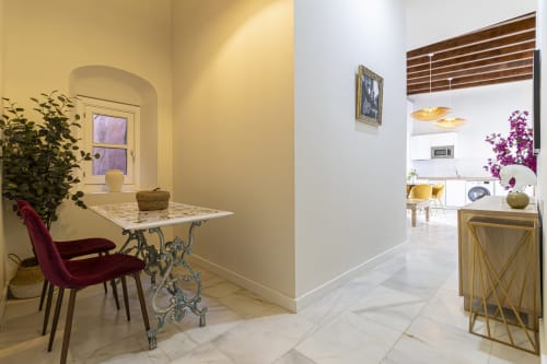 G&H Apartments SherryLola Cathedral apartment in Jerez de la Frontera with elegant cream interior, dining area, and modern