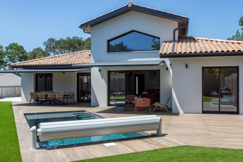Villa moderne avec piscine chauffée, transats et terrasse à La Loge Du Bassin, Andernos-les-Bains