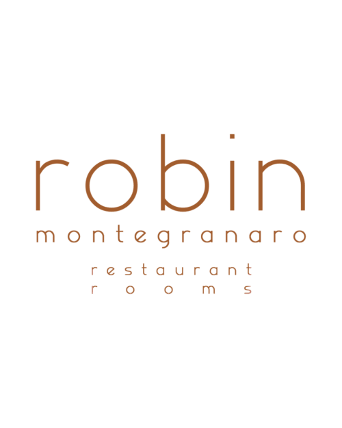 Logo del ristorante Robin Rooms Montegranaro con testo marrone su sfondo bianco