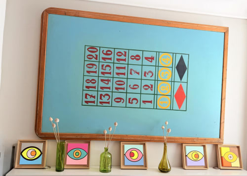 Hôtel La Suite art installation featuring bingo card and colorful eye artworks in Villeneuve-lès-Avignon