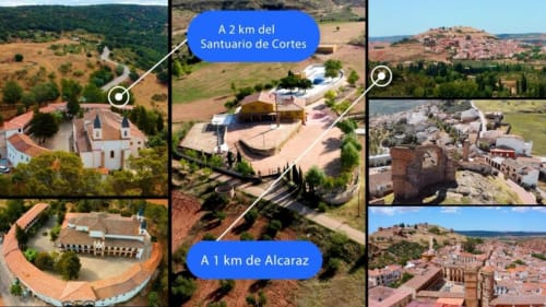 Villa Finca El Arroyo en Alcaraz, España, con vistas aéreas del Santuario de Cortes y monumentos históricos del pueblo