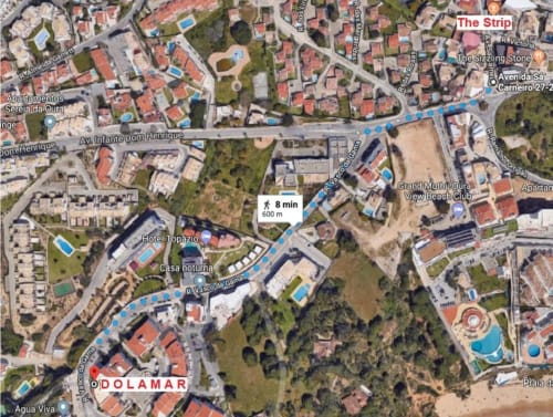 Mapa aéreo da Albufeira Inn, apartamento Praia dos Aveiros perto da praia, mostrando distância a pé para atrações costeiras