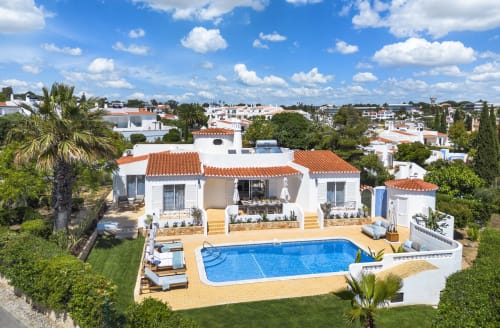 Villa Colina in Carvoeiro with private pool, terrace, and white architecture overlooking the Algarve