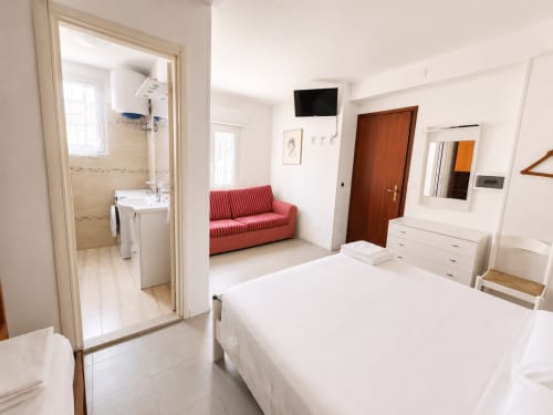 Timavo Apartment, suite 2 camere con bagno ensuite presso Anthea Hotel, Lignano Sabbiadoro