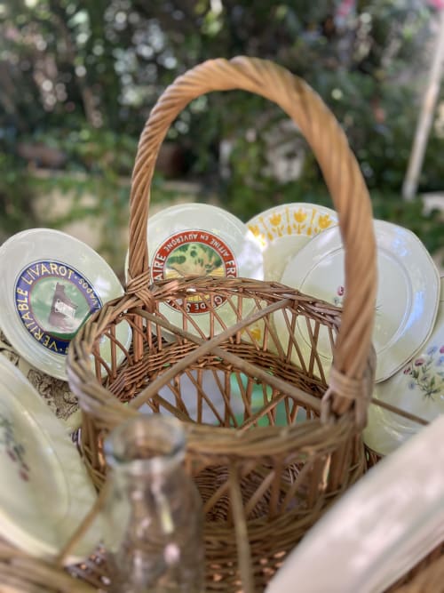 Woven basket with decorative porcelain cups at Hôtel La Suite, Villeneuve-lès-Avignon