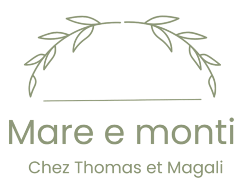 Logo Mare e Monti avec feuille d'olivier, gîte Chez Thomas et Magali à Vico