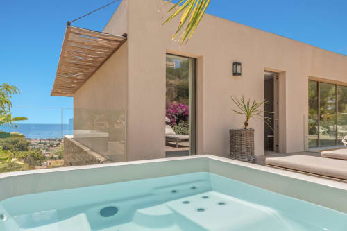 Luxury spa pool with sea view at Jc Conciergerie in Bandol, France