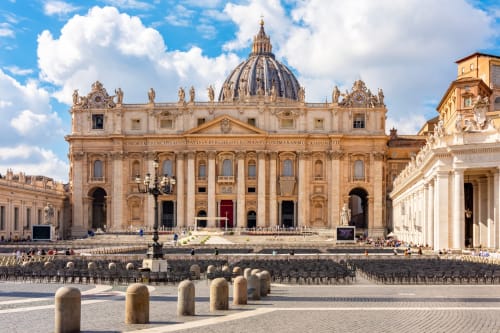 Basilica di San Pietro in Vaticano, Roma - punto di riferimento vicino all'hotel Vatican Nice Holiday Luxury Rooms