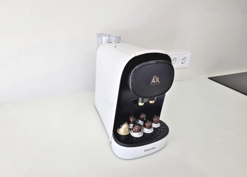 Cafetera L'Or Philips en apartamento BR SILGAR, Sanxenxo con cápsulas listas para usar