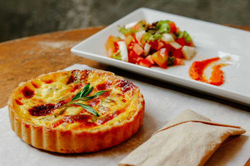 Tarte gourmande et salade de légumes colorés aux Rives du bel air, Saint-Siméon