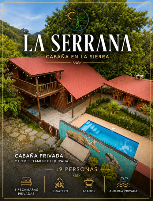 Cabaña La Serrana en Potrero de Serna con techo rojo, piscina privada, chimenea y capacidad para 19 huéspedes