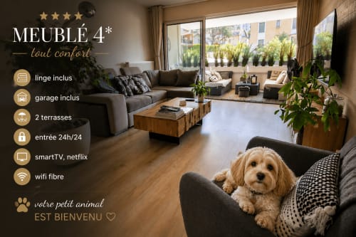 Appartement 4 étoiles luxe à Aix-les-Bains, séjour moderne, canapé gris, mobilier bois, vue sur terrasse