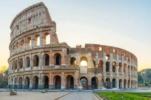 Rovine dell'antico Colosseo romano vicino alla Costabella Guest House nel quartiere Prati, Vaticano, Roma