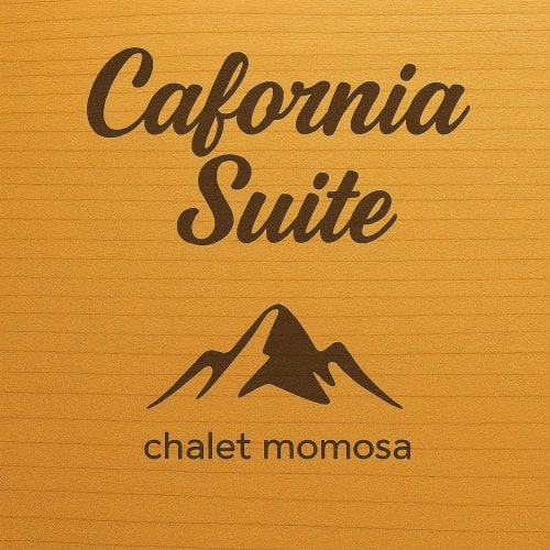Insegna California Suite dello Chalet Mimosa a Ovindoli con logo montano su fondo di legno dorato