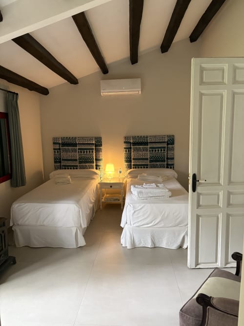 Habitación doble con vigas vistas en El Escondite De Pedro Malillo, Candeleda